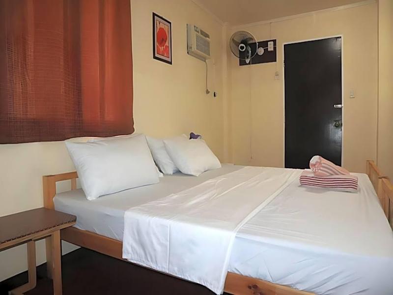 Coolmartin Resort image