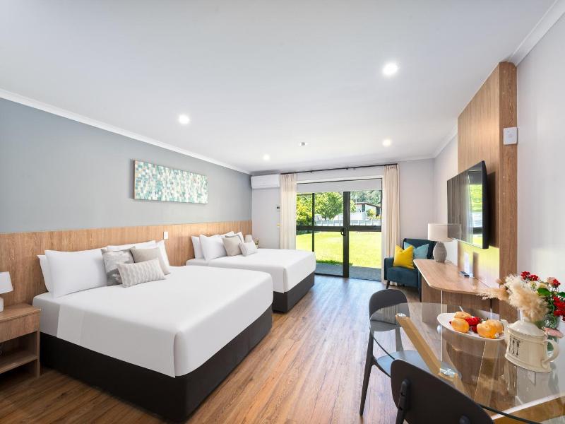 Albany Oak Motel image
