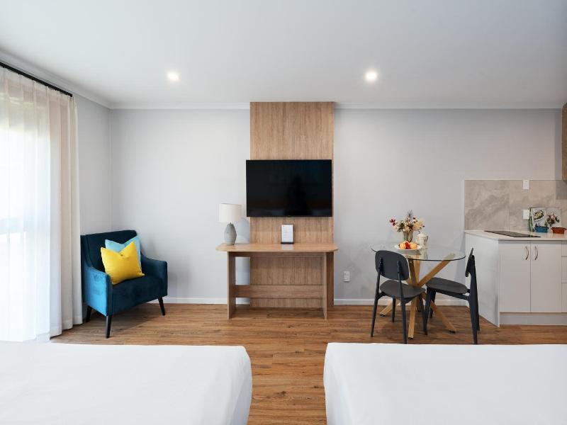 Albany Oak Motel image