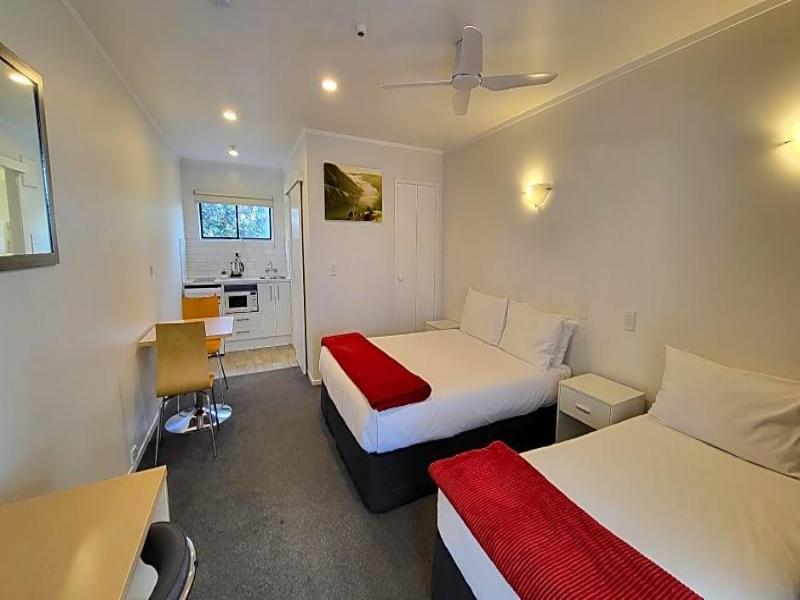 Manukau Motor Lodge image