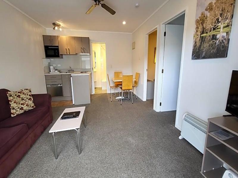 Manukau Motor Lodge image