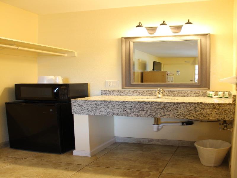 Beachway Inn Motel image