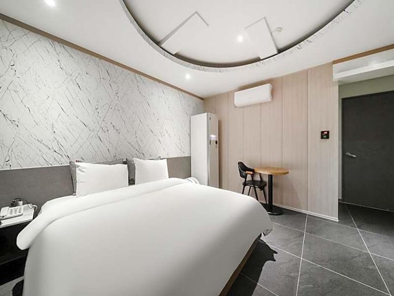 Xian Hotel image