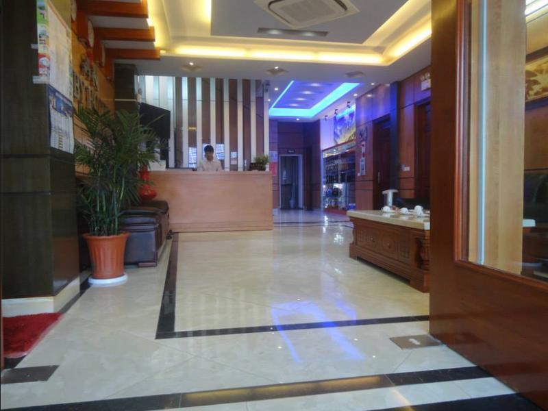 Ruby Hotel
