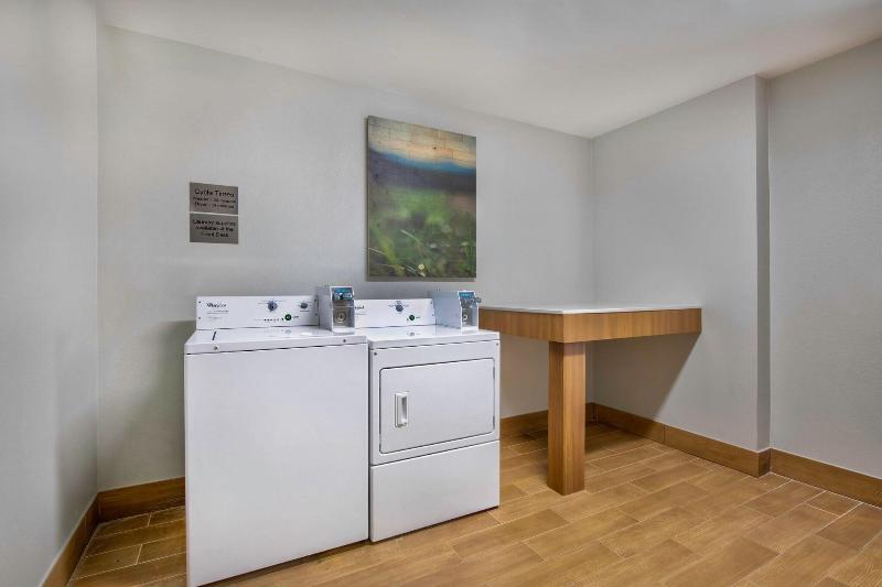 Fairfield Inn Suites Greenwood image
