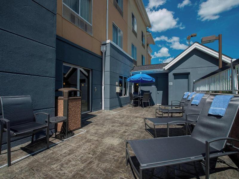 Fairfield Inn Suites Greenwood image