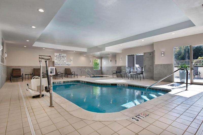 Fairfield Inn Suites Greenwood image