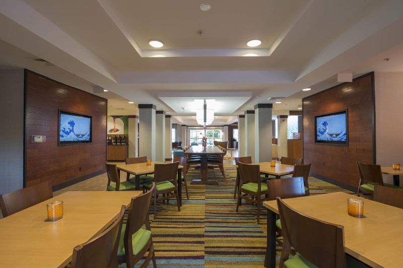 Fairfield Inn Suites Greenwood image