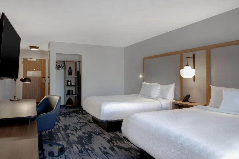 Fairfield Inn Suites Greenwood image