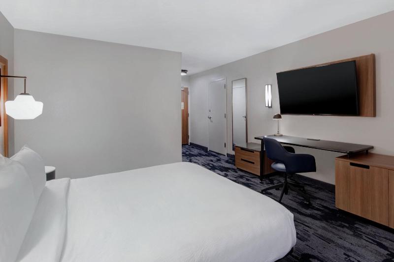 Fairfield Inn Suites Greenwood image