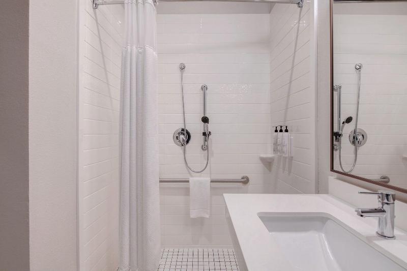 Fairfield Inn Suites Greenwood image