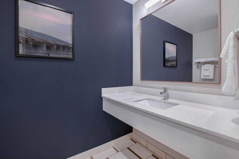 Fairfield Inn Suites Greenwood image