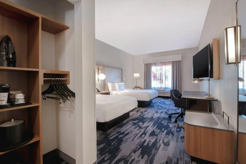 Fairfield Inn Suites Greenwood image