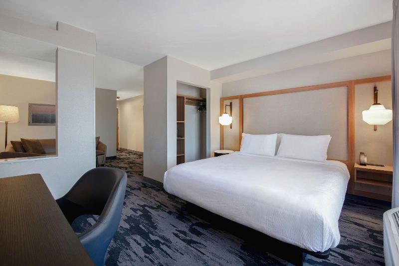 Fairfield Inn Suites Greenwood image