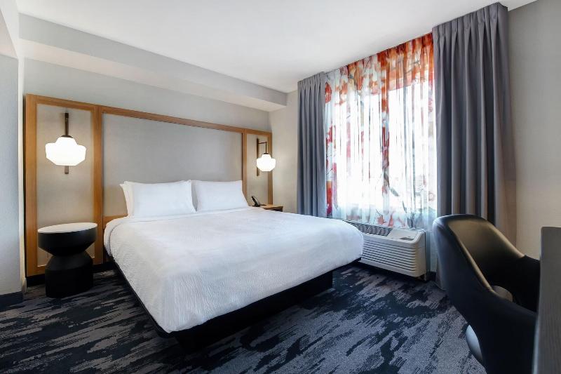 Fairfield Inn Suites Greenwood image