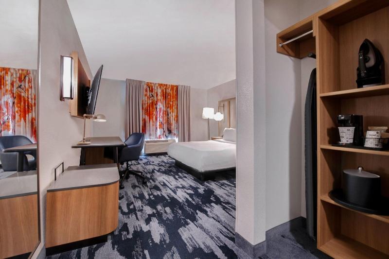 Fairfield Inn Suites Greenwood image