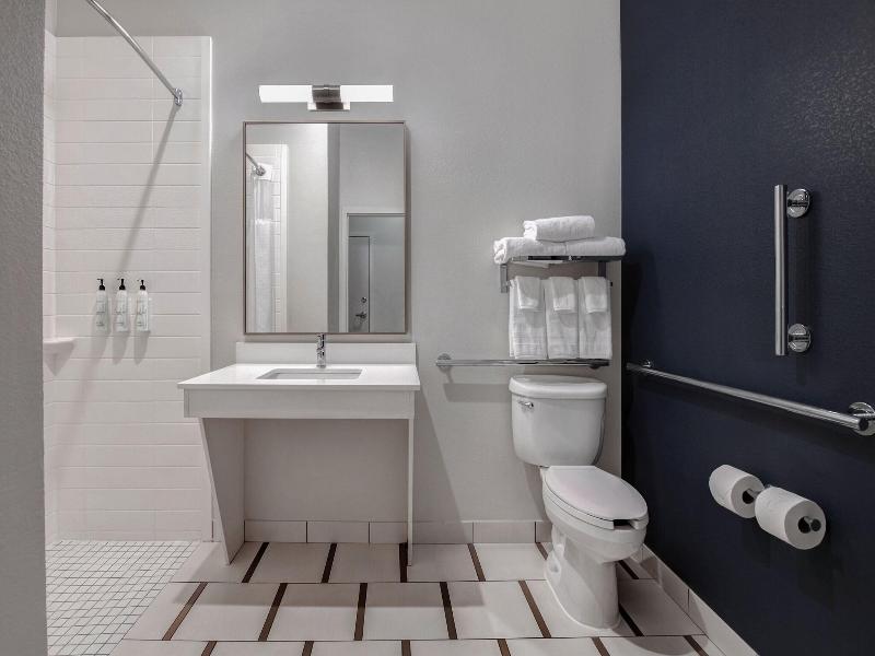 Fairfield Inn Suites Greenwood image
