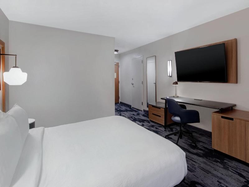 Fairfield Inn Suites Greenwood image