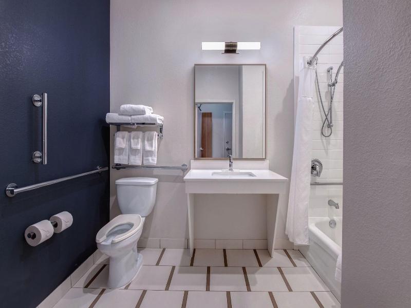 Fairfield Inn Suites Greenwood image