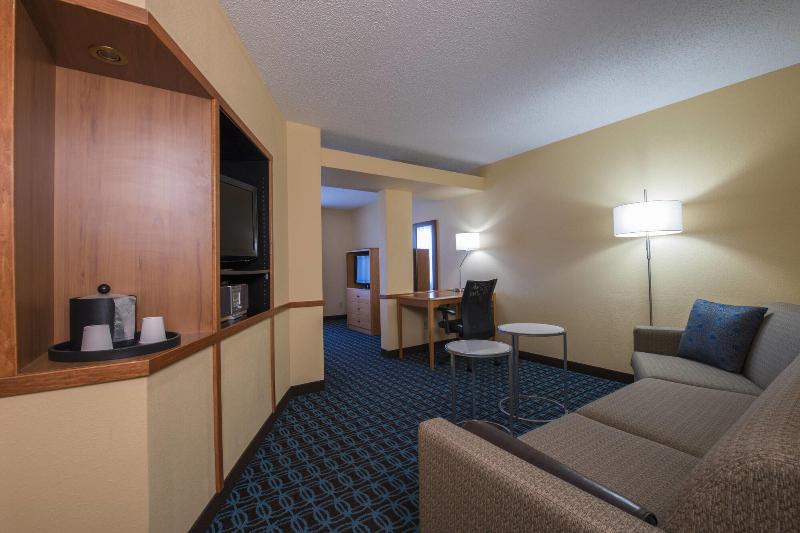 Fairfield Inn Suites Greenwood image