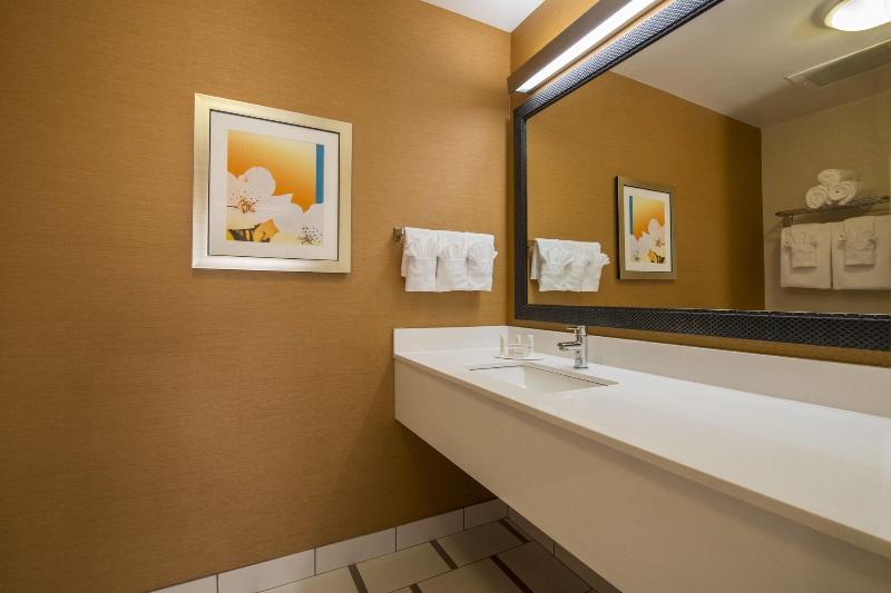 Fairfield Inn Suites Greenwood image