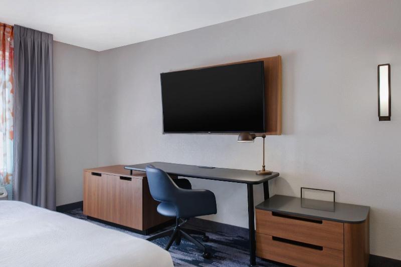 Fairfield Inn Suites Greenwood image