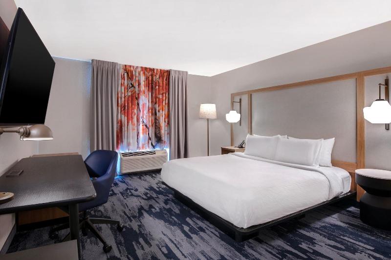 Fairfield Inn Suites Greenwood image