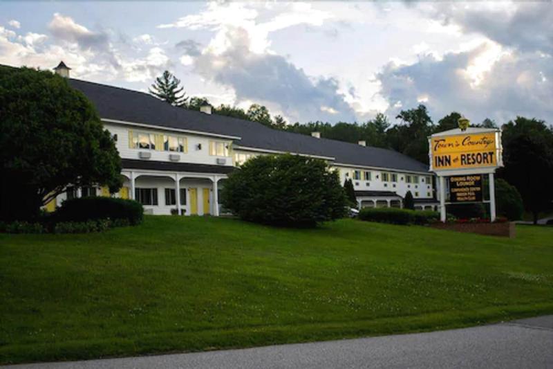 Town Country Inn Resort