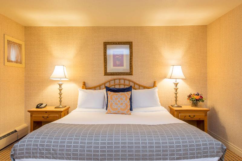Wolfeboro Inn image