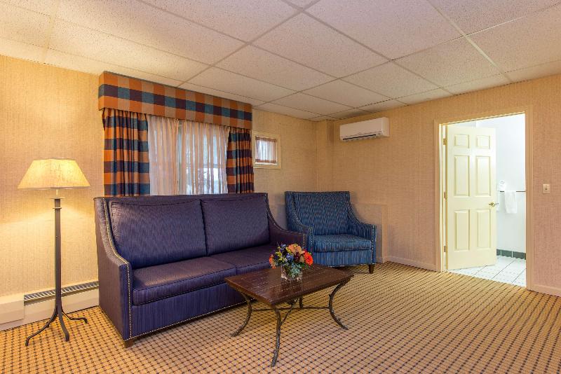 Wolfeboro Inn image