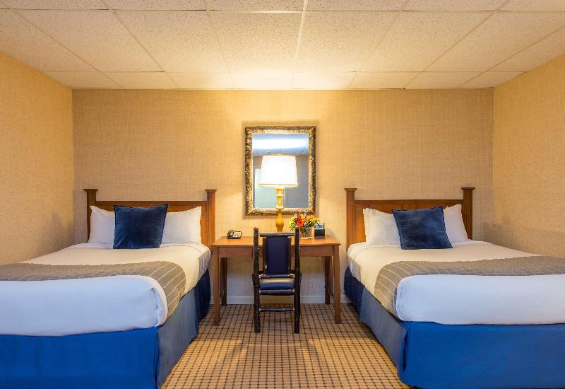 Wolfeboro Inn image