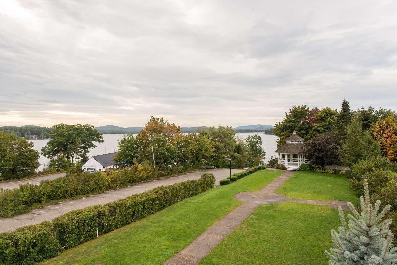 Wolfeboro Inn image