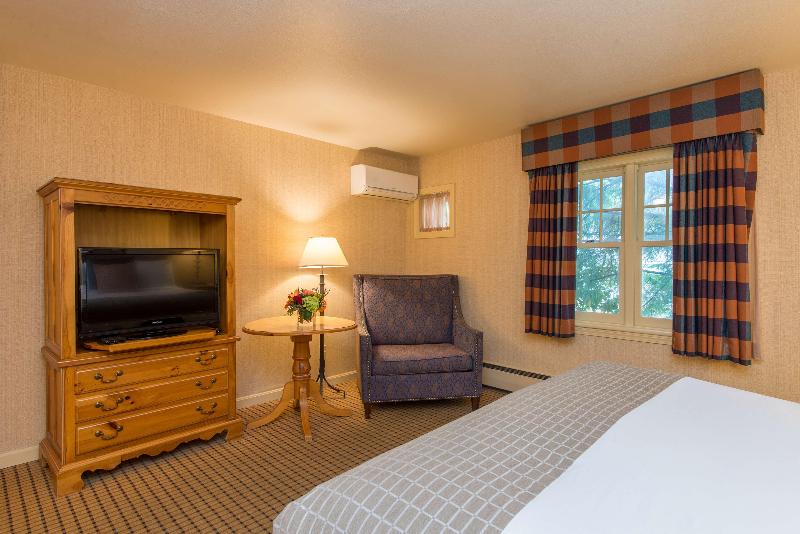 Wolfeboro Inn image