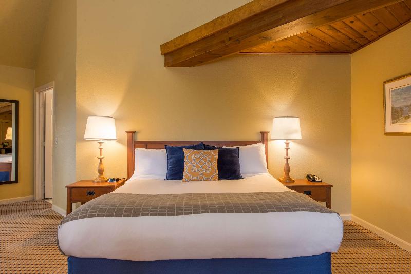 Wolfeboro Inn image