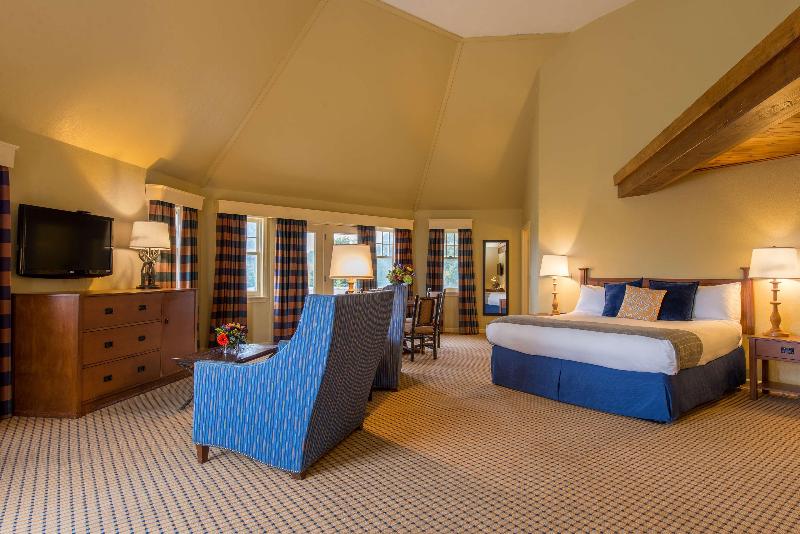 Wolfeboro Inn image