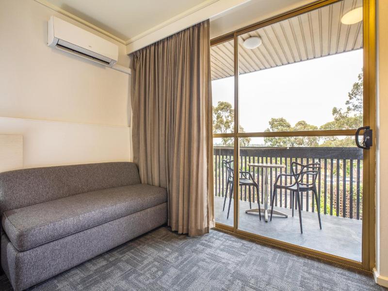 Nightcap At Shoppingtown Hotel image