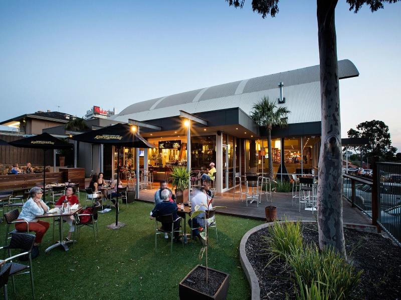Nightcap At Shoppingtown Hotel image