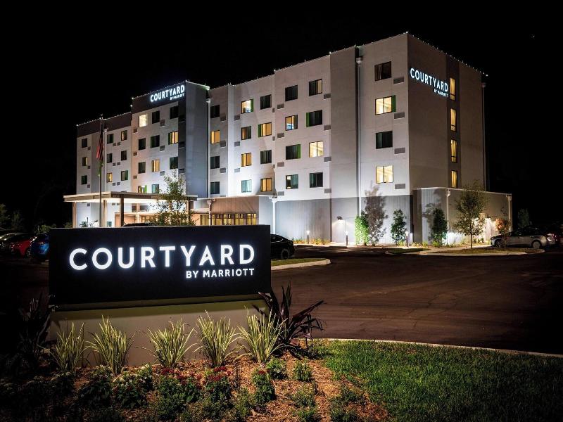 Courtyard Tampa Northwest Veterans Expressway image