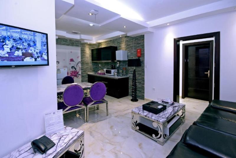 OYO 610 Jawharat Layali Furnished Apartment image