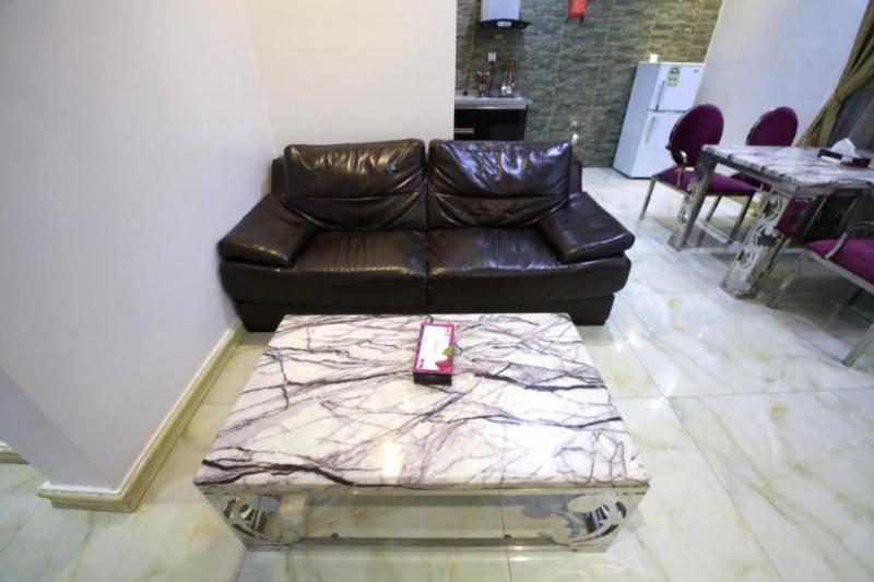 OYO 610 Jawharat Layali Furnished Apartment image