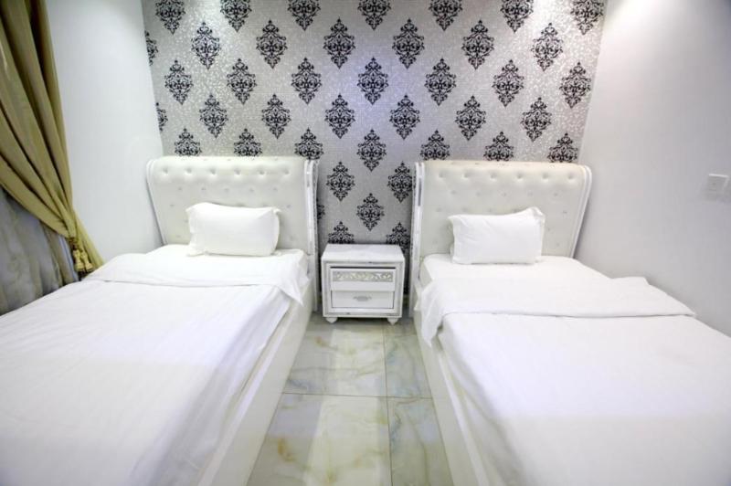 OYO 610 Jawharat Layali Furnished Apartment image
