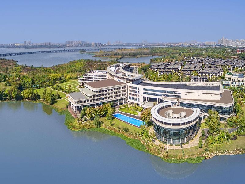 Radisson Blu Hotel Wuhan ETD Zone — photo 2