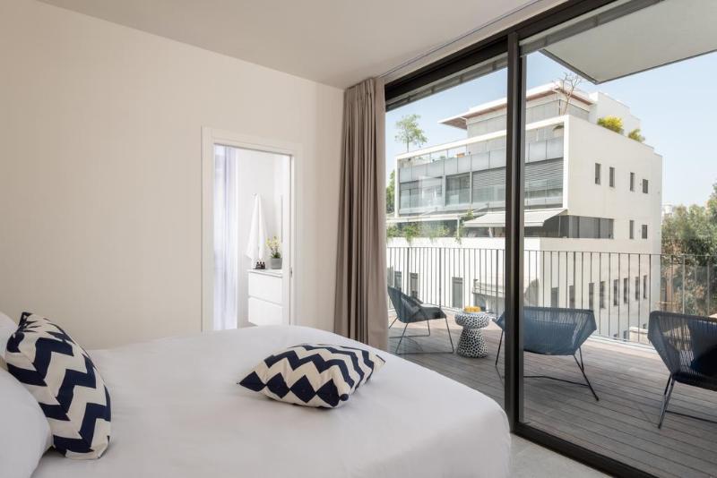 Shenkin Apartments By Master image
