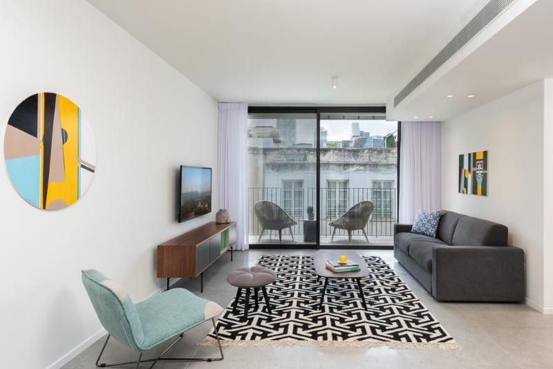 Shenkin Apartments By Master image