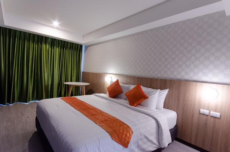 DOUBLE SUPERIOR KING BED