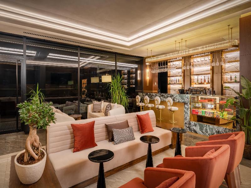 Best Western Premier Hidden Hills Hotel image