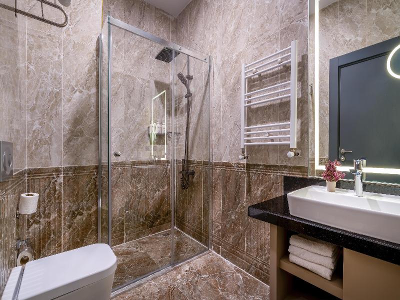 Best Western Premier Hidden Hills Hotel image