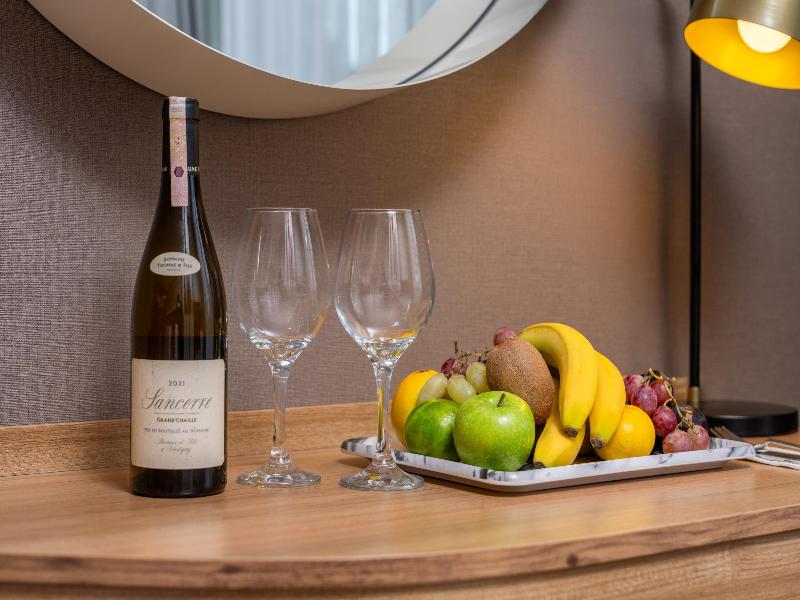 Best Western Premier Hidden Hills Hotel image