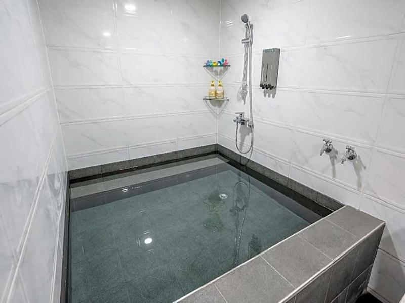 Homefourest Resort image
