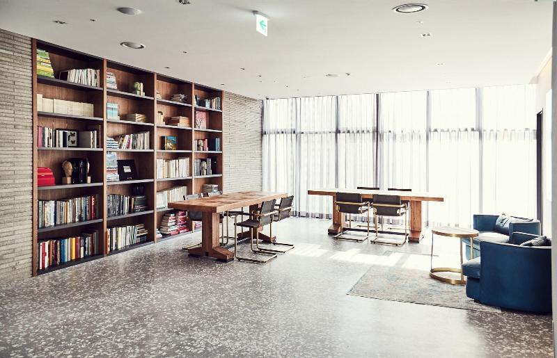 La Casa Hotel Gwangmyeong image